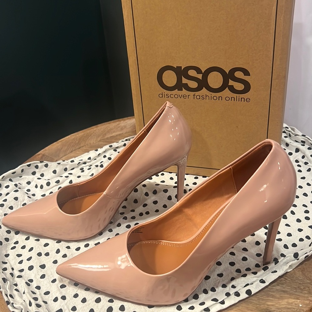 ASOS Penza Pointed high heel in Beige New in Box